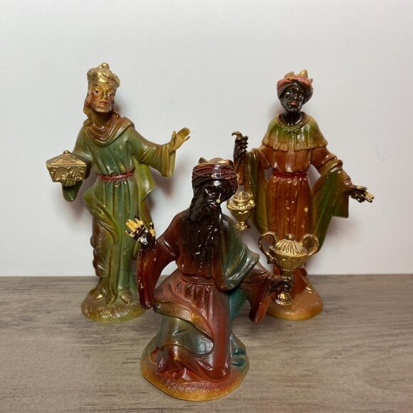 Vintage Plastic Nativity Scene Figures – Mid-Century Christmas Manger Decor - Picture 3 of 9